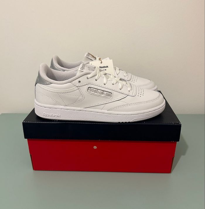 Baskets Reebok Club C 85 neuves - photo numéro 3