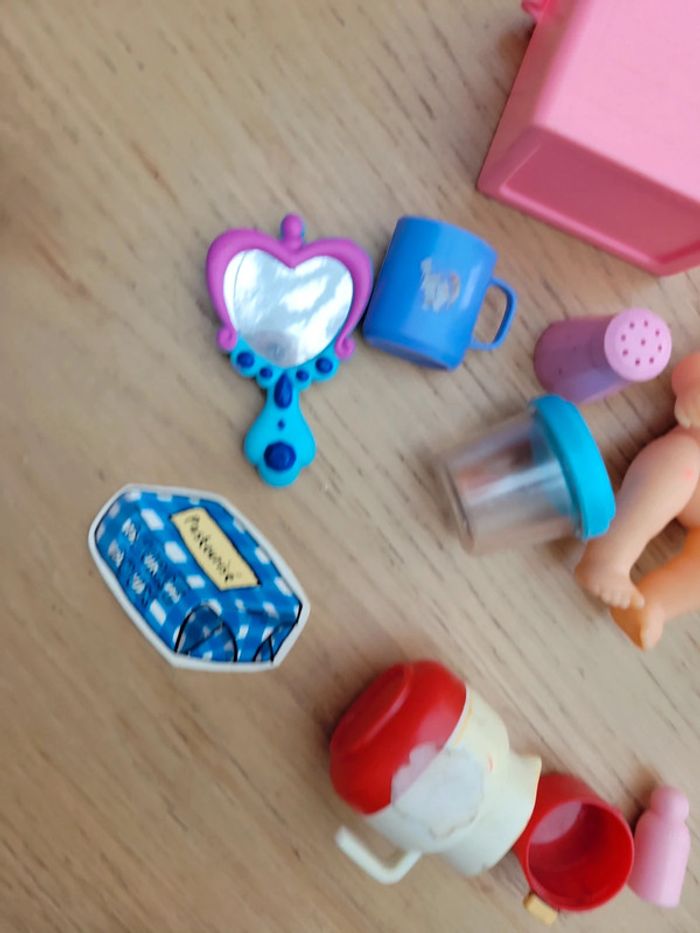 Lot Jouet en vrac dont disney my little pony pop it accessoires poupon etc - photo numéro 9