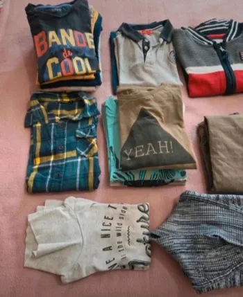 Lot de vêtements 🌸 8 ans