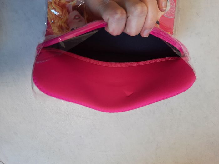 Pochette tablette rose Disney Princess très bonne qualité - photo numéro 4