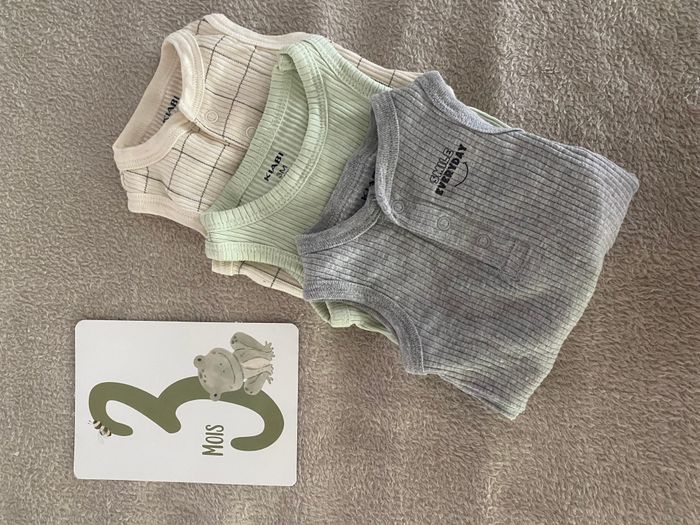 Lot de 3 bodies légers Kiabi – Taille 3 mois