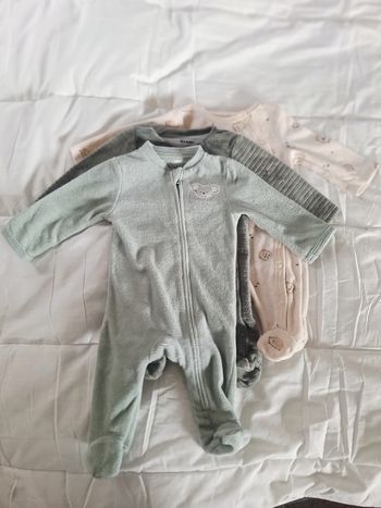 Lot de 3 pyjamas bébé