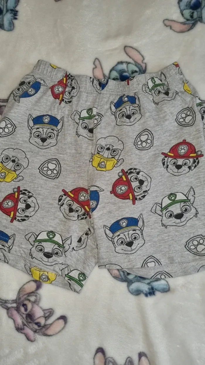 Pyjama short pat patrouille 6 ans en bon état - photo numéro 9