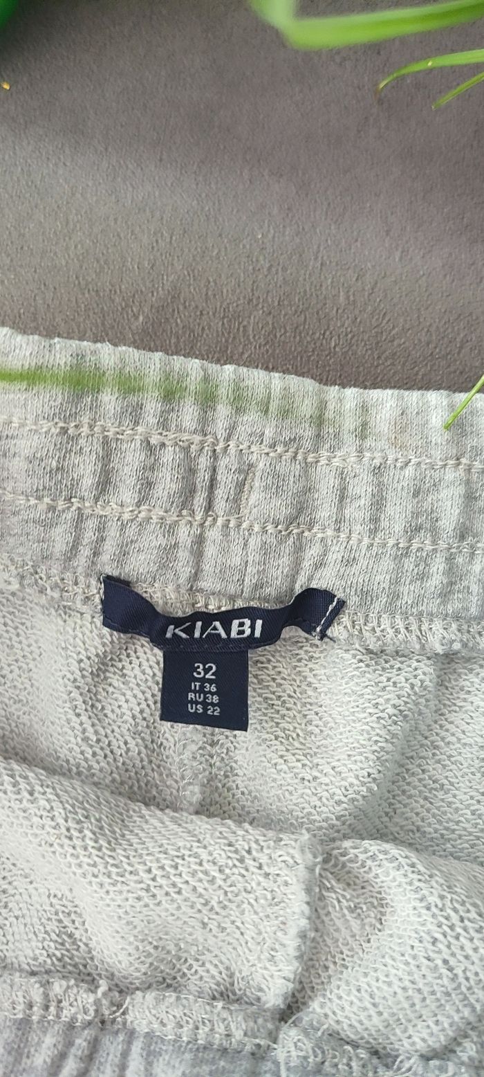 Short Kiabi taille 32 - photo numéro 2