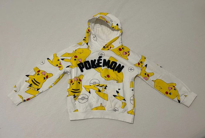 Sweat fin à capuche blanc Pokémon 8 ans
