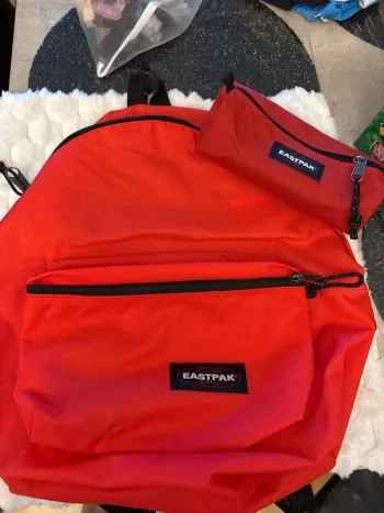 Sac et trousse eastpak