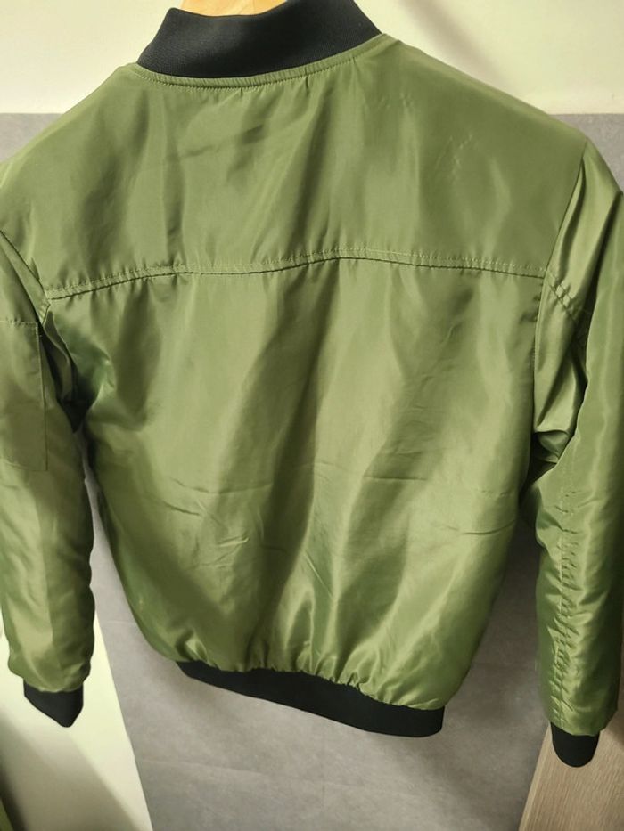 Veste 12 ans kaki neuve sans étiquette - photo numéro 2