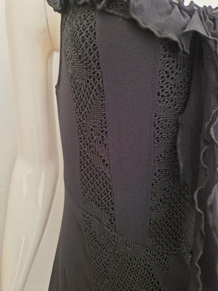 Robe en dentelle noire 💣 - photo numéro 8