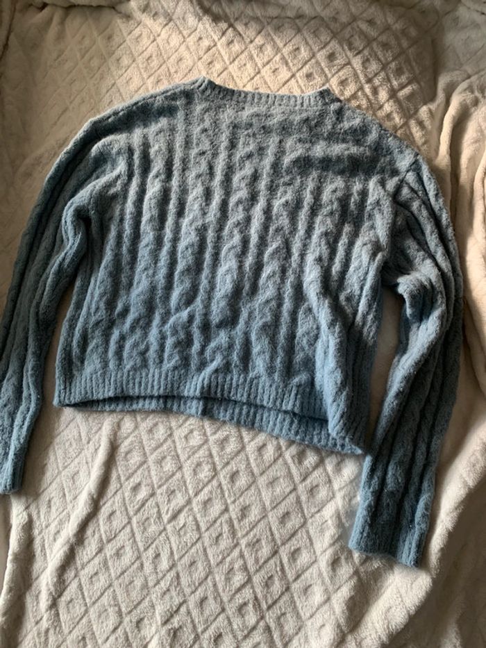 Pull bleu - photo numéro 2