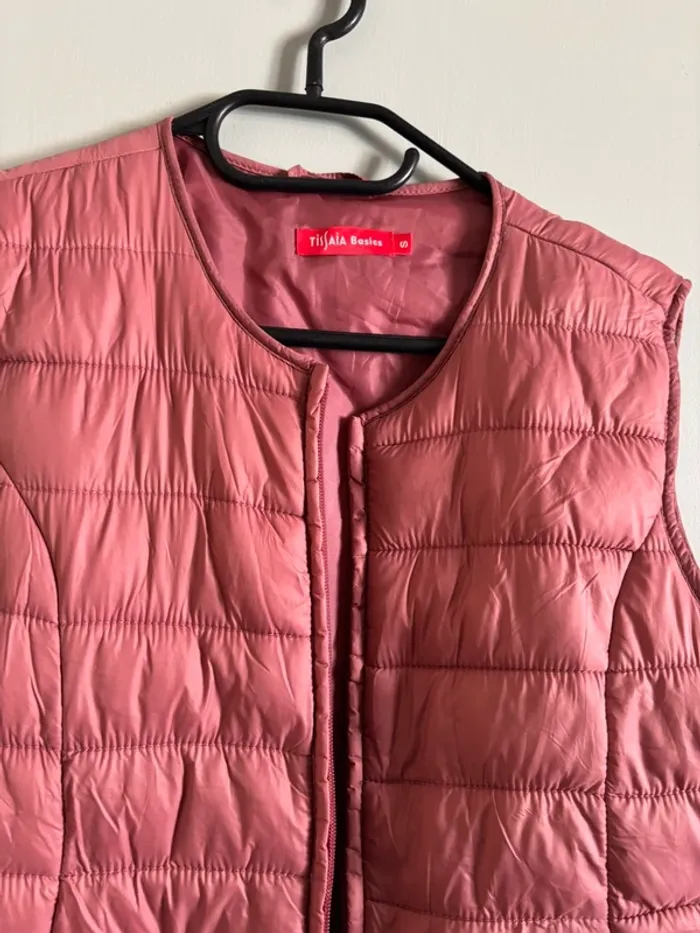 Veste sans manches taille S - photo numéro 2