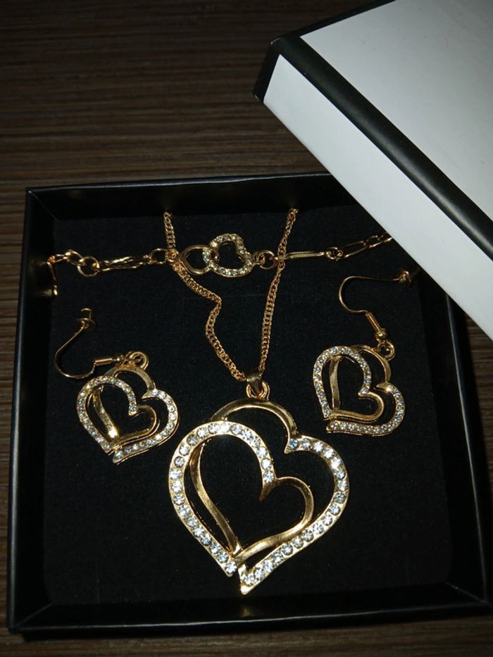 Parure de bijoux avec coffret femme - photo numéro 2