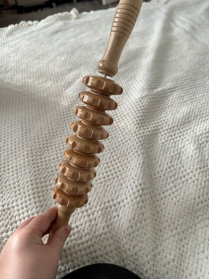 Rouleau de massage en bois anti cellulite