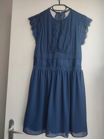 Robe dentelle bleu