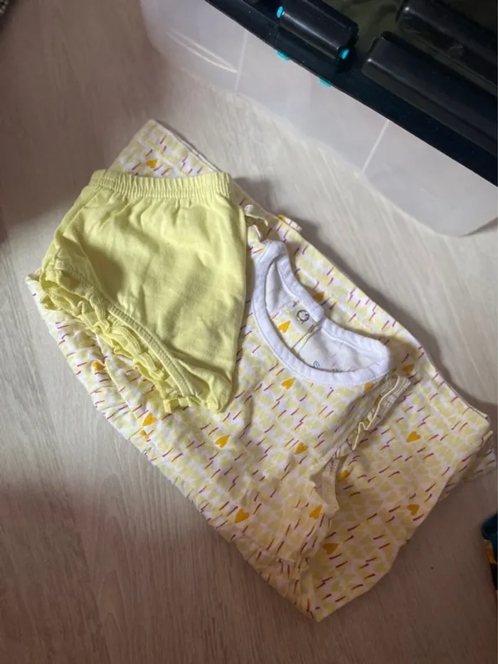 Lot Vêtements en 3-6 mois - photo numéro 8