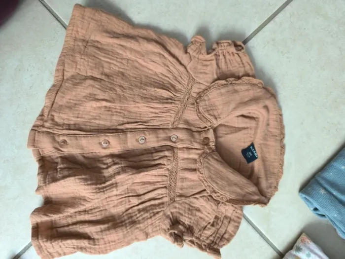 Lot vêtements 3 mois fille - photo numéro 4