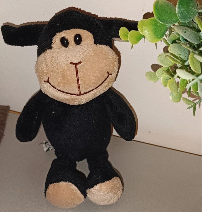 Peluche kinder mouton 🌸