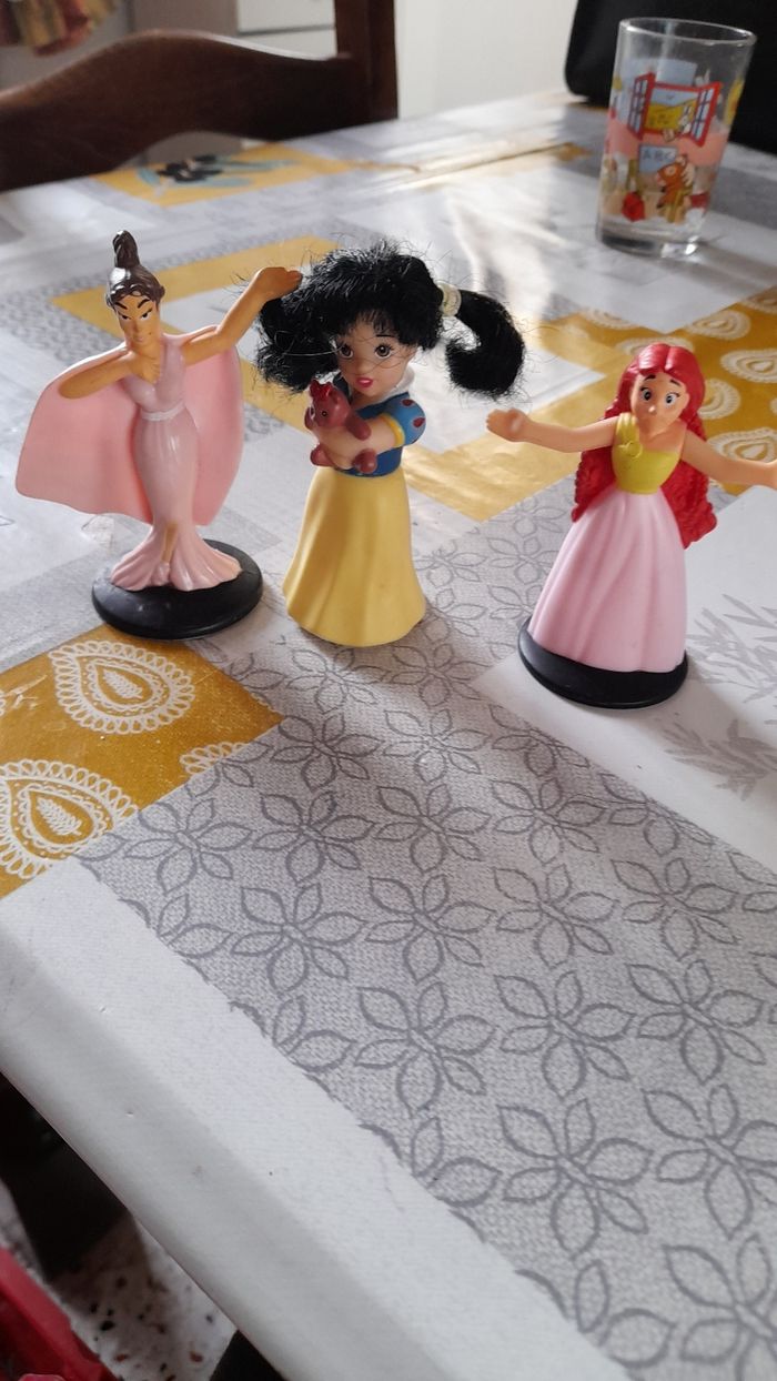 Figurine