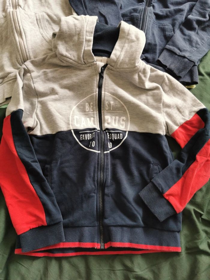 Lot 3 vestes à capuches - photo numéro 2
