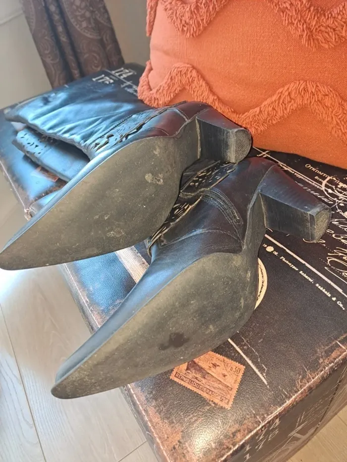 Bottes italiennes 40 magnifiques marron foncé en cuir haute qualité dentelle ttbe - photo numéro 7