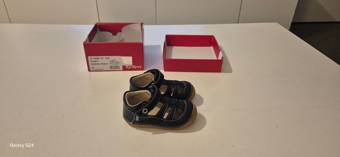 Sandales fermées kickers bleu marine - photo numéro 2