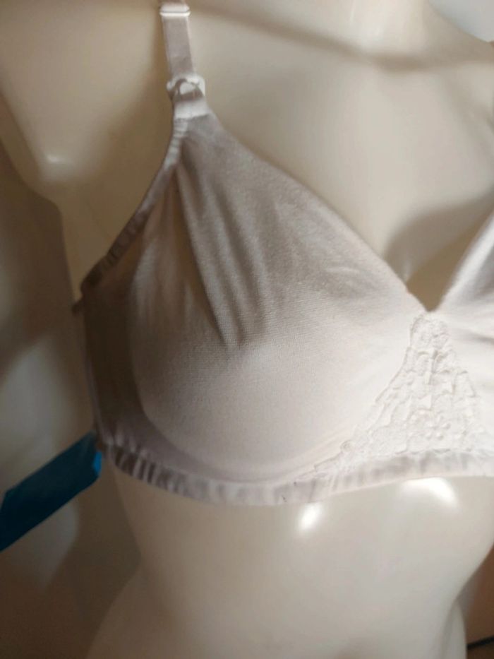 Soutien gorge allaitement variance - photo numéro 2