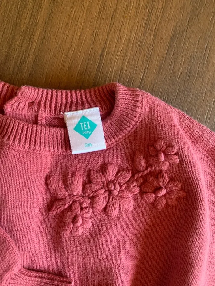 Pull oversize Tex 3 mois fille - photo numéro 2