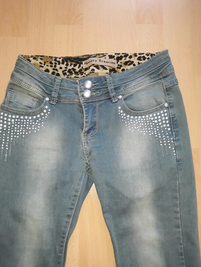 🎀 Pantalon Jean neuf taille 38 - photo numéro 3