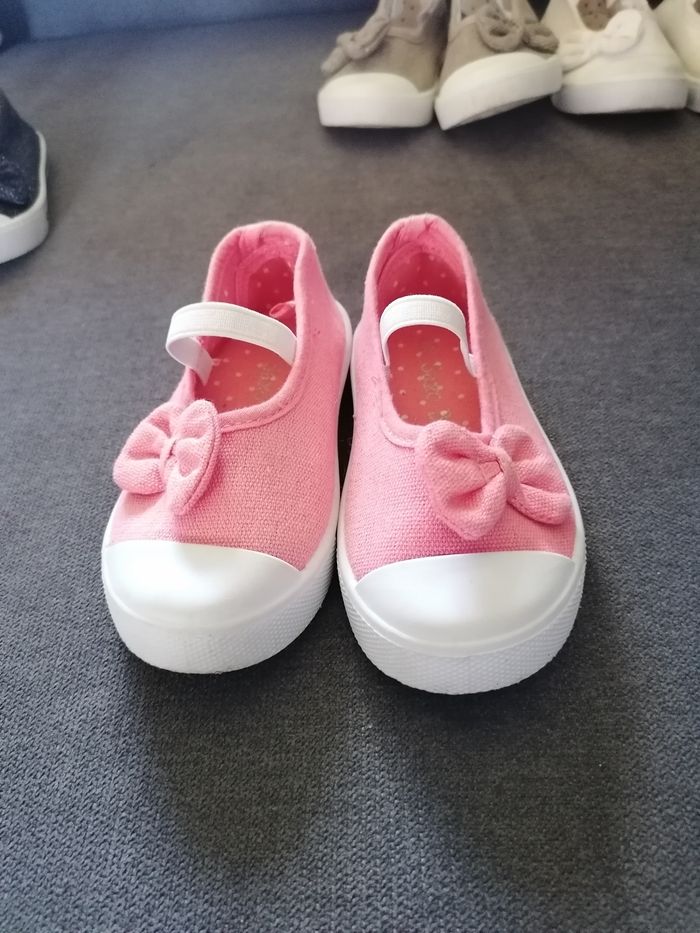 Lot 4 paires de chaussures / ballerine p 23 fille - photo numéro 5