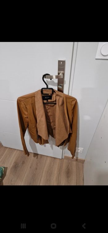 Veste Vila camel en simili cuir