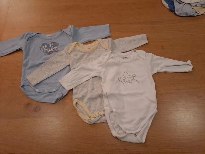 Lot de 12 bodies manches longues 3 mois - photo numéro 2