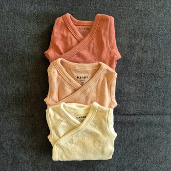 Lot de 3 bodies évolutifs Kiabi rose – taille 0M