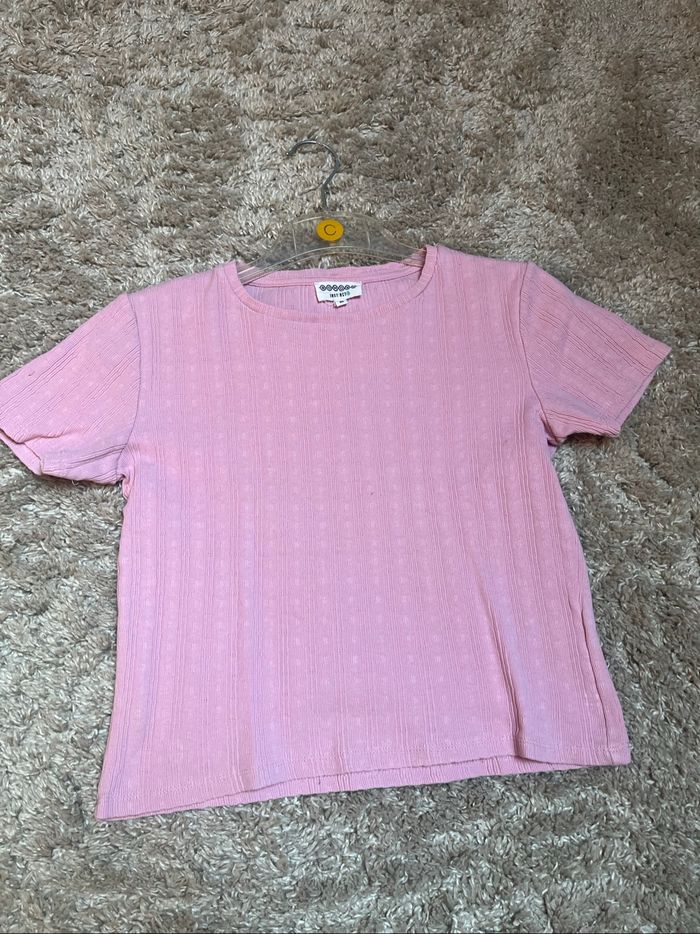 T-shirt court