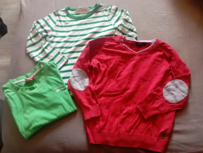 Un t shirt et deux longue manche garçon 110-116 - photo numéro 2