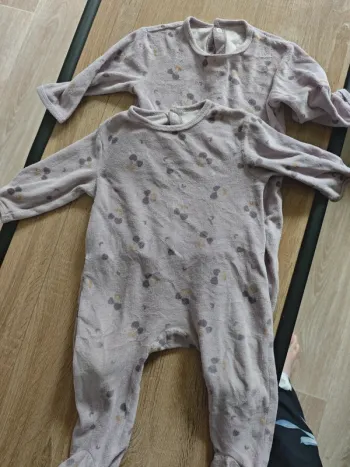 Lot 2 pyjama 12 mois