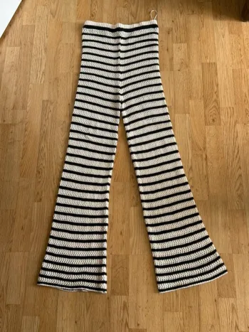 Pantalon crochet rayé Zara – Taille M