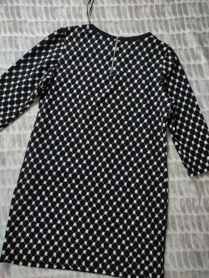 Robe motif noir et blanc style rétro vintage taille 40 - photo numéro 4