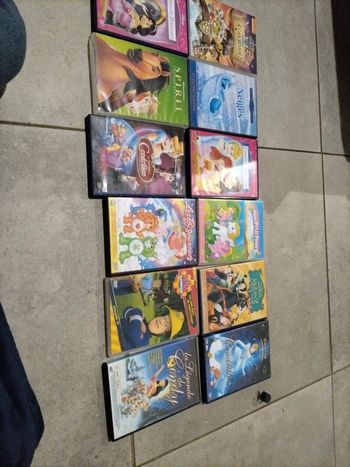 Lot de 12 DVD