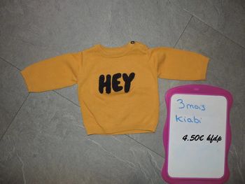 pull kiabi taille 3 mois