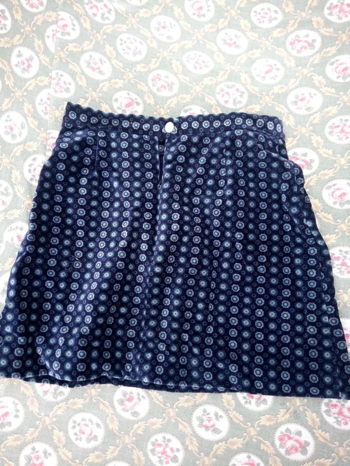 jupe courte - photo numéro 2