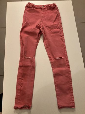 Jean troué Zara 10A