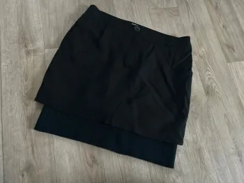 Anvers minijupe noire en laine vierge, femme, taille 38