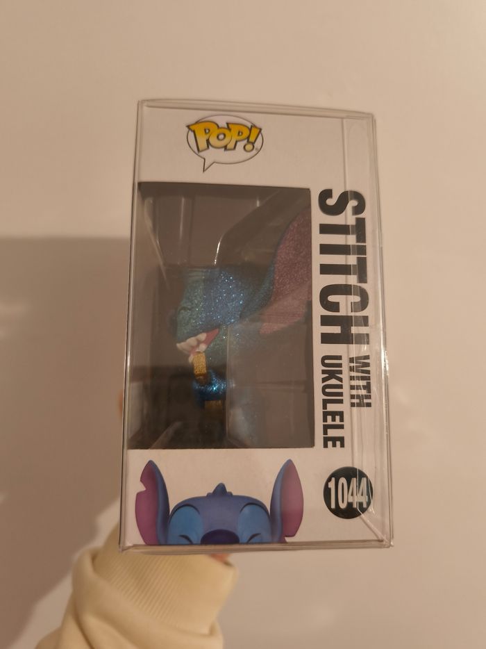 Funko pop Disney figurine Stitch ukulele 1044 - photo numéro 2