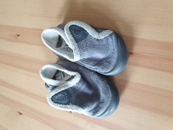 Chaussons gris - Taille 23