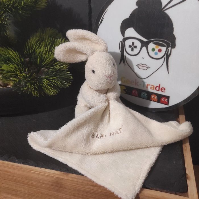 Doudou Lapin blanc avec mouchoir Doudou et compagnie ecru beige