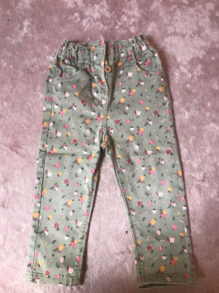 Pantalon à fleur