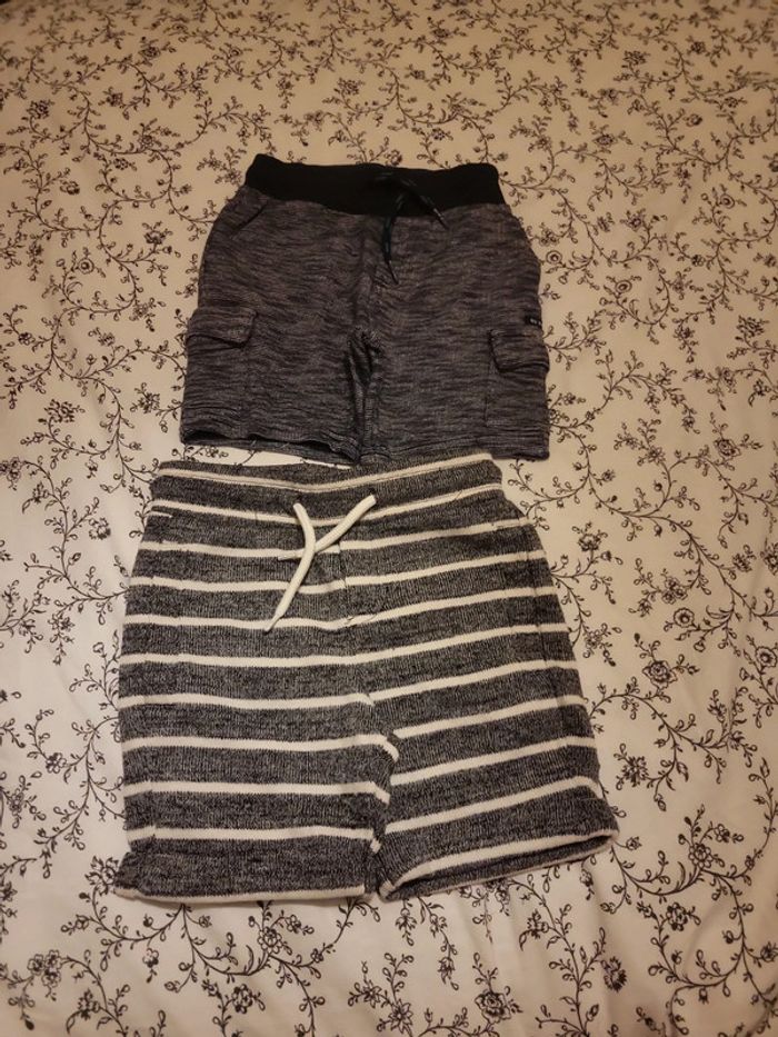 Lot 2 shorts 3 ans