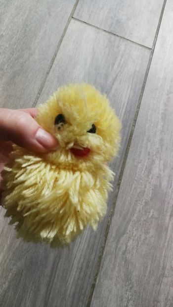 Peluche poussin pompon
