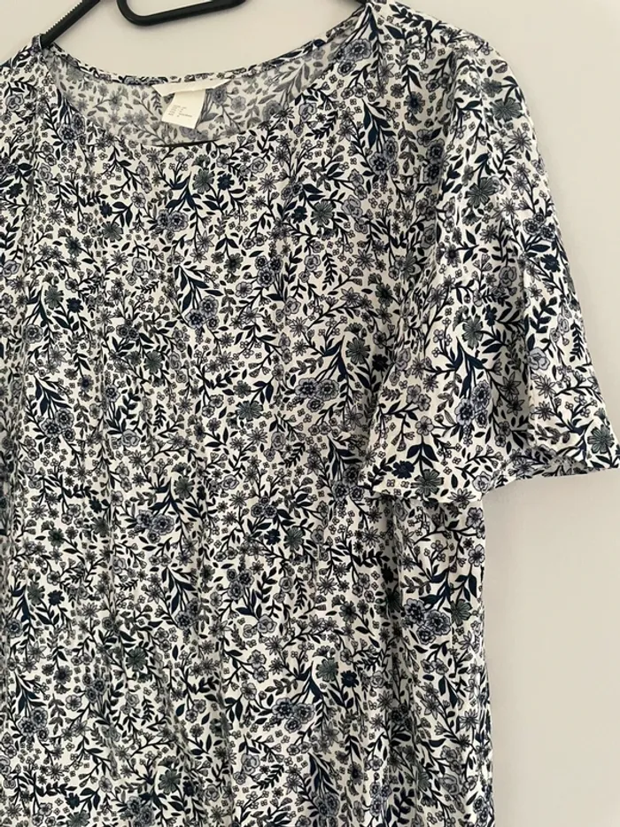 T-shirt fleurie H&M 36 - photo numéro 2
