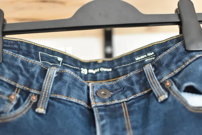 Jean Levis en taille W29L32 - Bon état - photo numéro 4