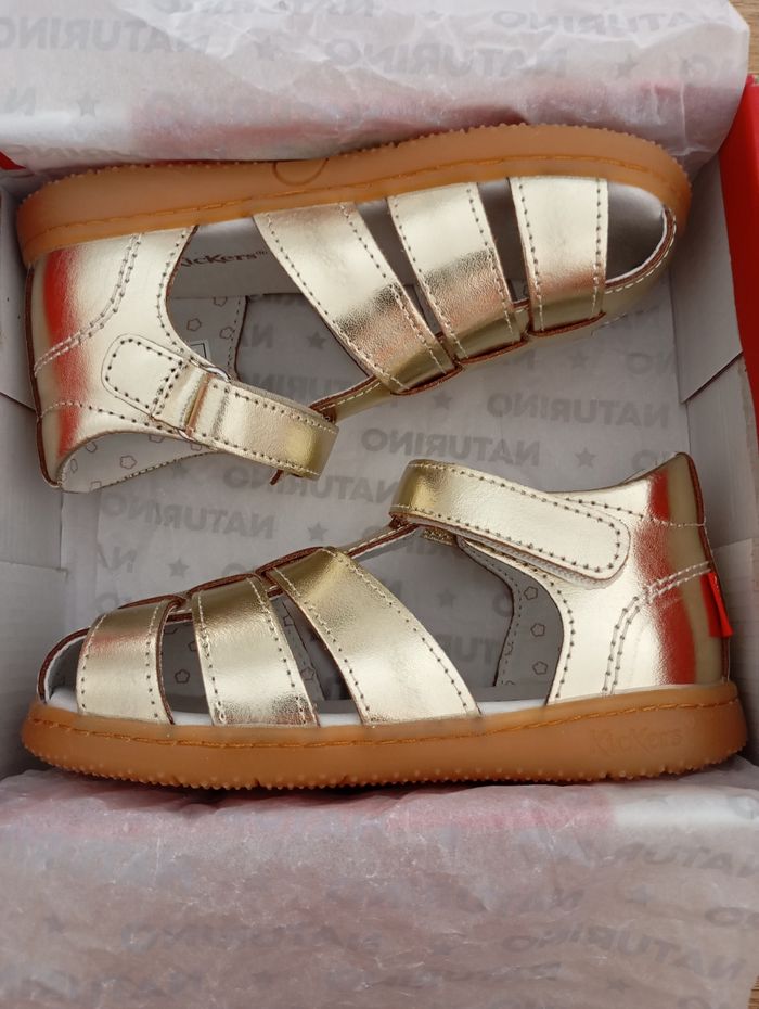 Kickers neuves pour fille en taille 25